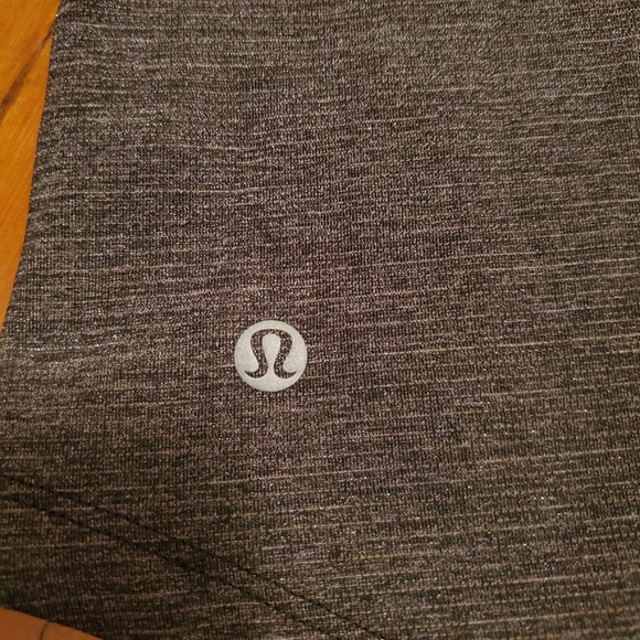 Lululemon Run Off Route tank top. Mesh. Green army + grey. Women size 8 - Picture 6 of 11